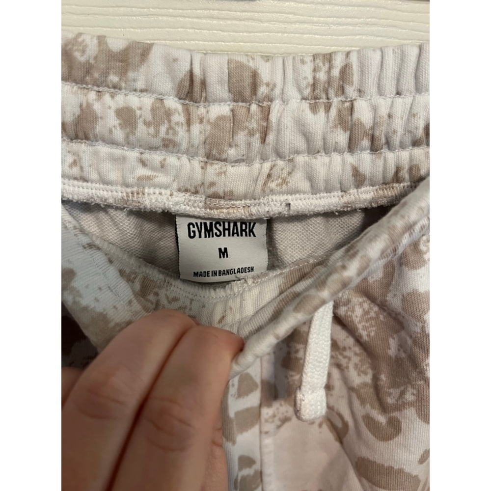 Women's Gymshark Athletic Shorts White/Tan Leopard Print Size M - Picture 5 of 6